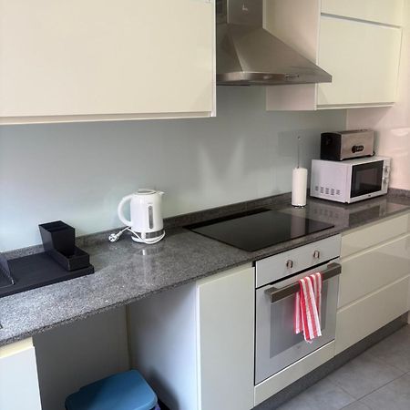 Apartamento; En El Camino Con Wifi 아 과르다 외부 사진